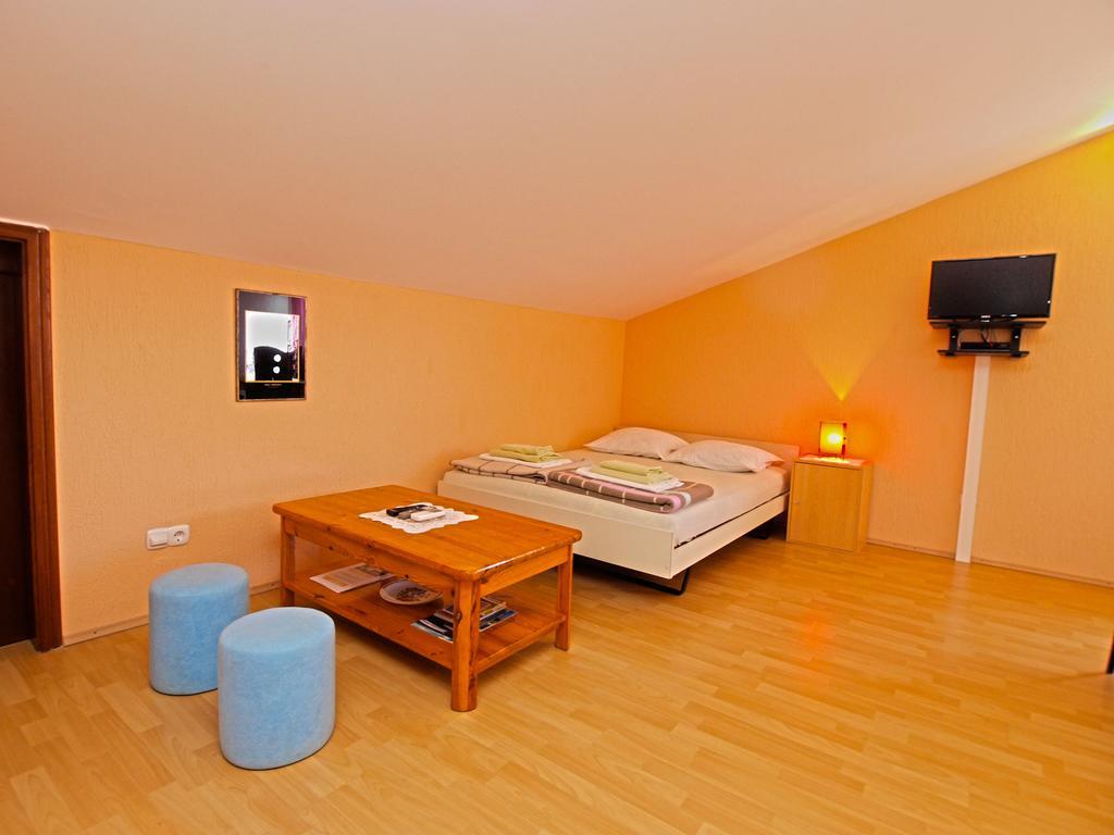 Apartments Denis 19 Fazana Luaran gambar