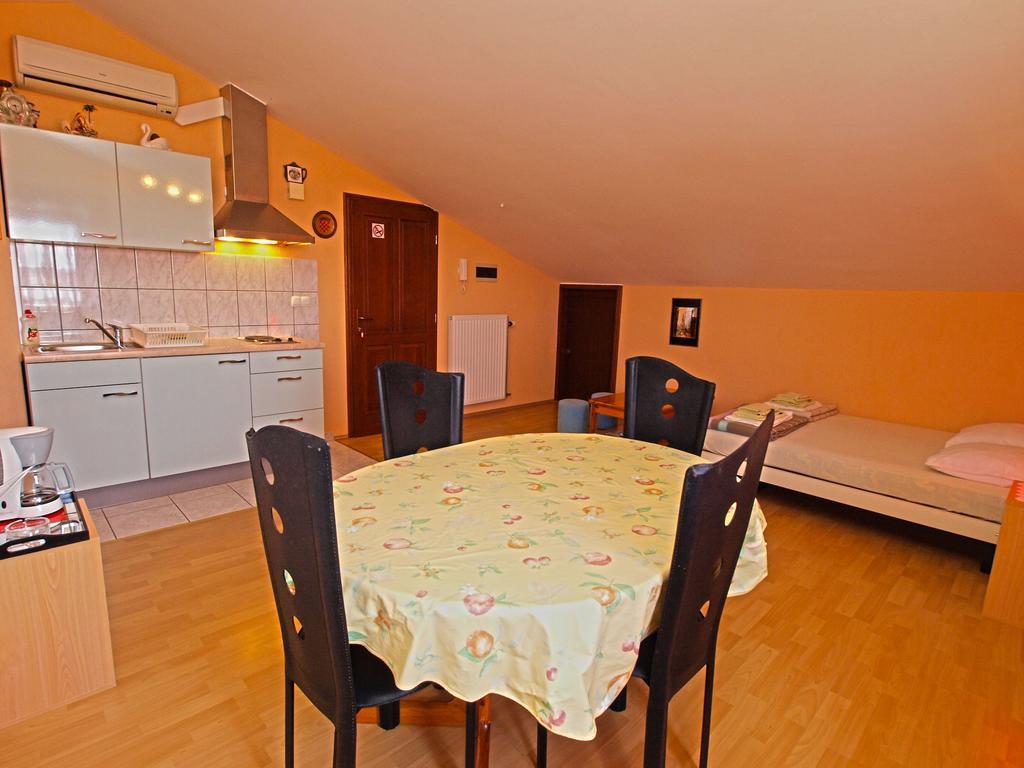 Apartments Denis 19 Fazana Luaran gambar